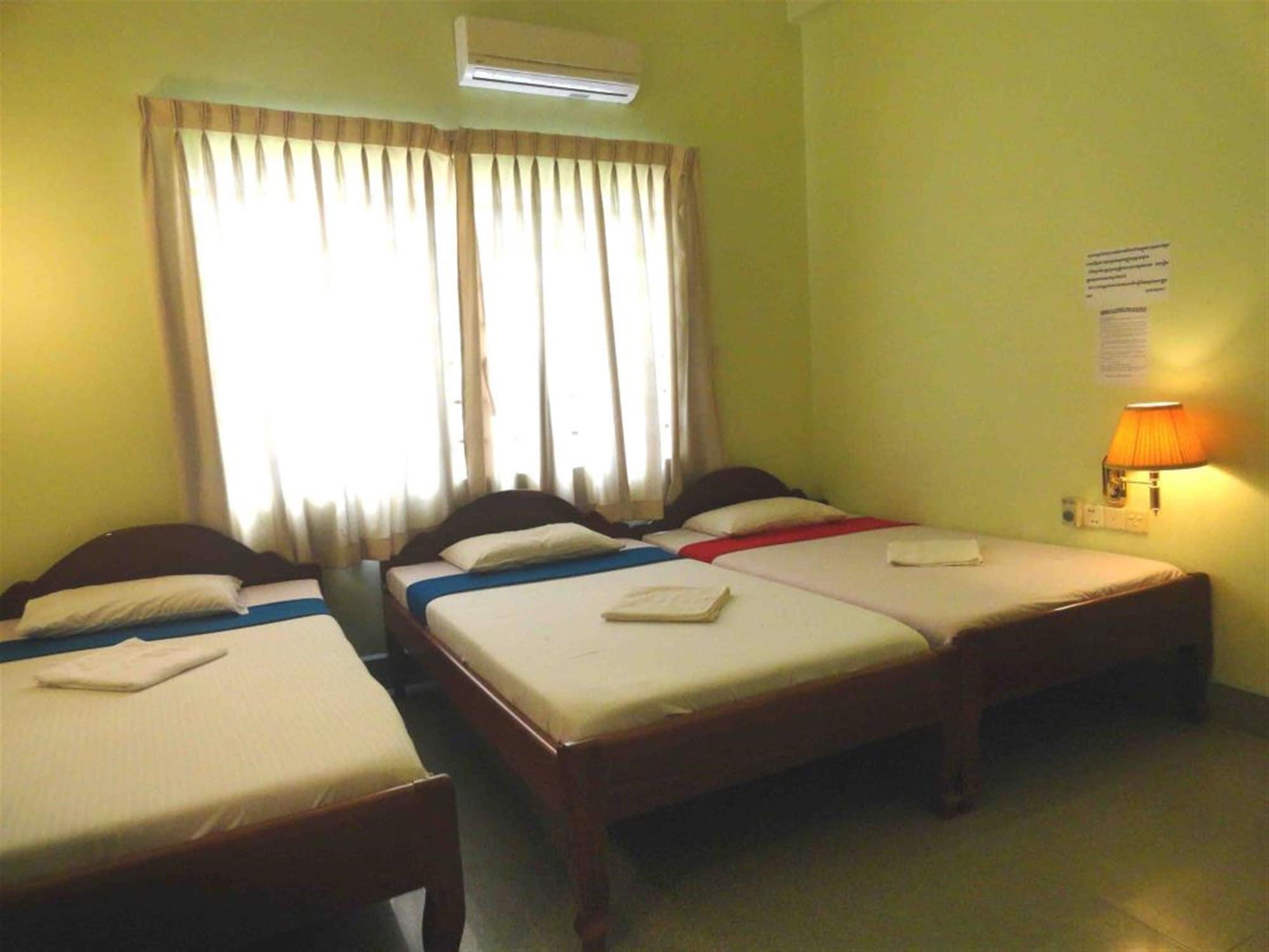 Green Park Village Guesthouse Siem Reap Bagian luar foto
