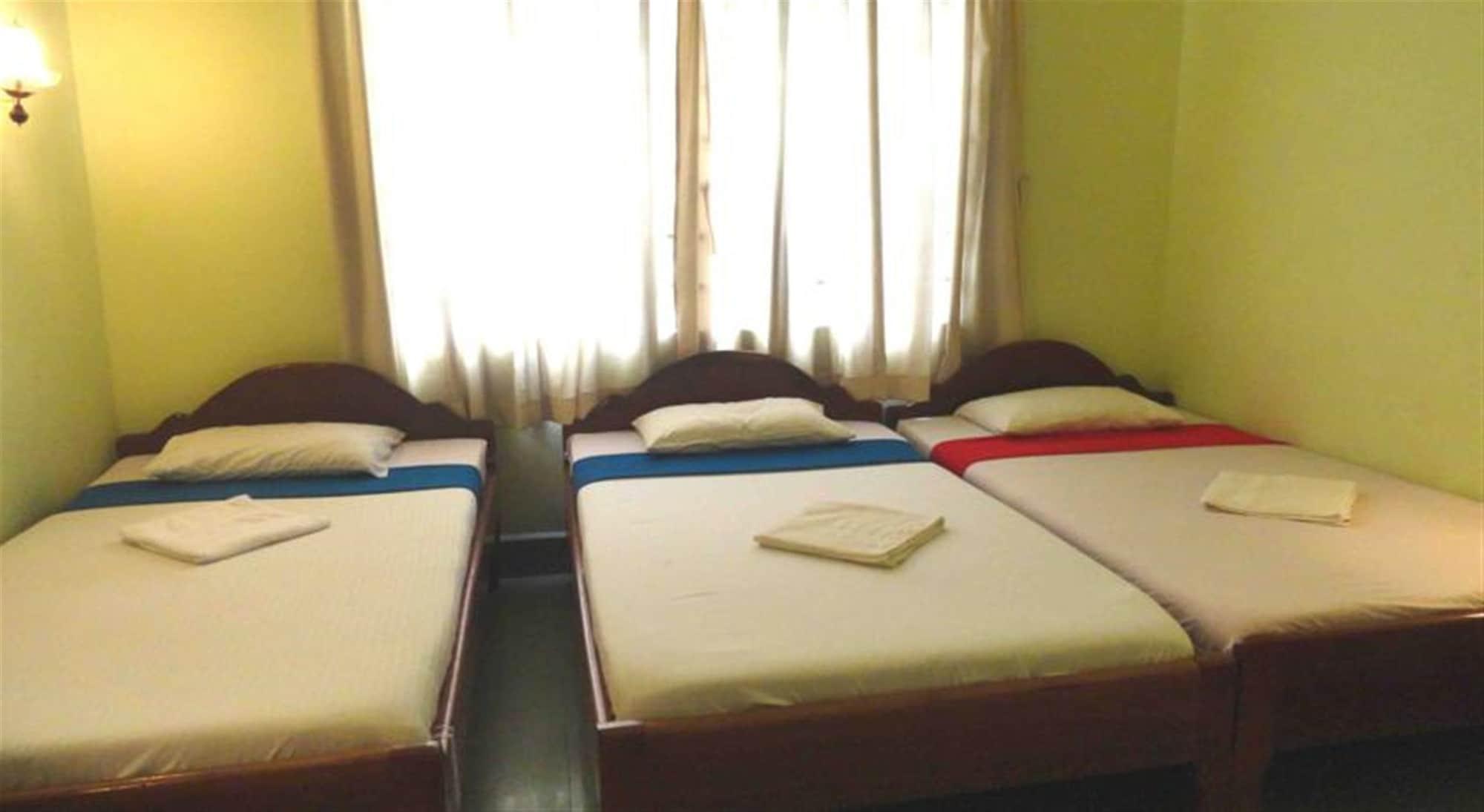 Green Park Village Guesthouse Siem Reap Bagian luar foto
