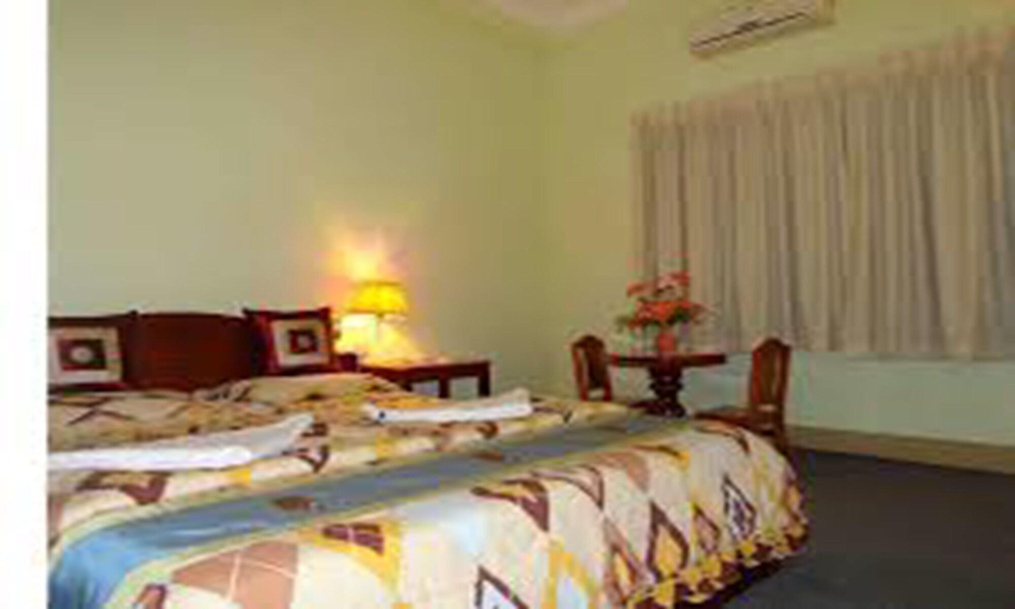 Green Park Village Guesthouse Siem Reap Bagian luar foto