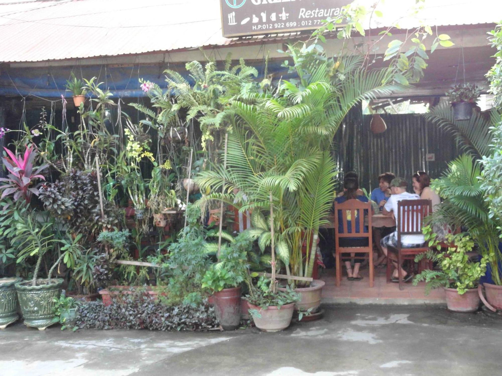 Green Park Village Guesthouse Siem Reap Bagian luar foto