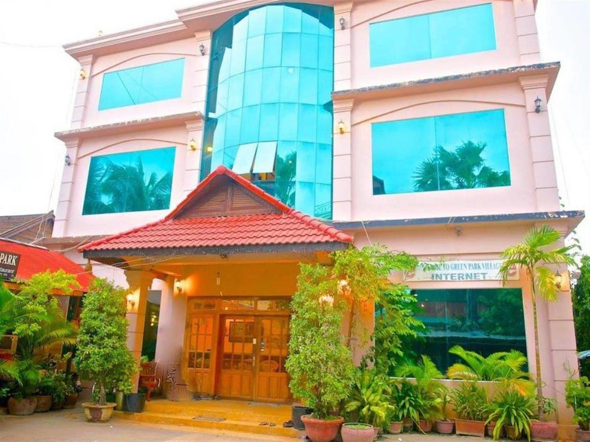 Green Park Village Guesthouse Siem Reap Bagian luar foto
